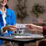 house manager receiving payment